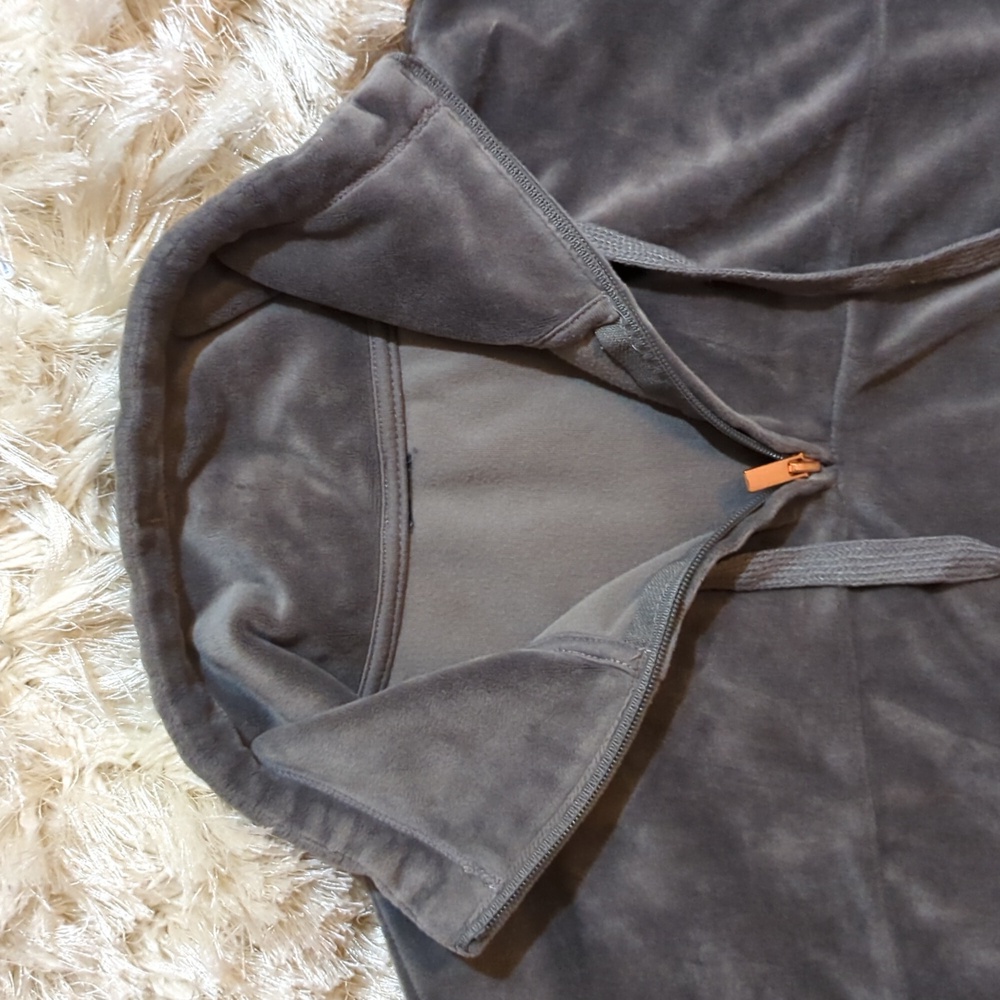 Gray Velvet Pullover - Picture 2 of 5